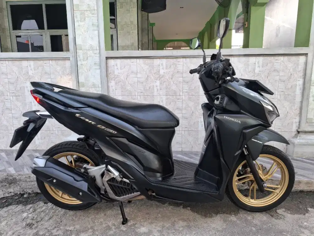 HONDA VARIO KEYLESS 2021 TANGAN PERTAMA