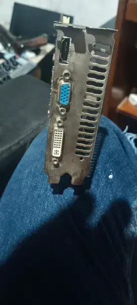 VGA 2gb 128bit masih bagus siap pakai
