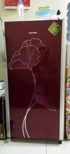 Kulkas POLYTRON