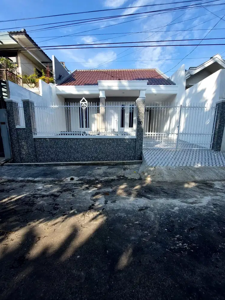 Rumah Minimalis Luas 250 m2 di Perumahan Elite Puncak Dieng