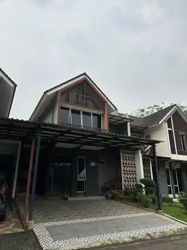 JUAL RUMAH FULL FURNISH DI BSD DEKAT THE BREEZE