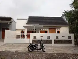 RUMAH BARU SIAP HUNI DI JL KEBON AGUNG SEYEGAN