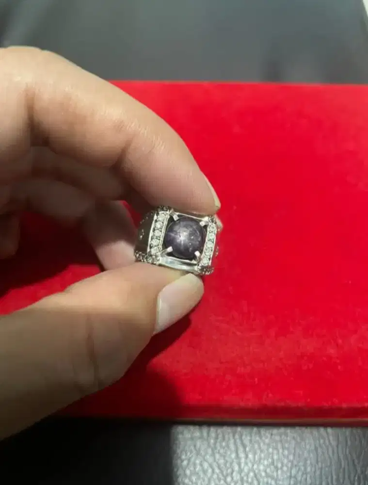 Permata safir Star purple
