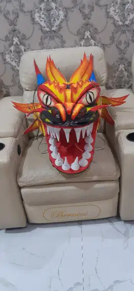 Layangan naga bahan