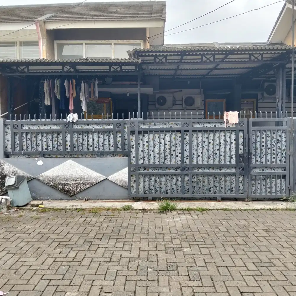 Di jual rumah dalam clusteran di Ciledug