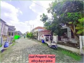Jual Murah Rumah klasik Condongcatur Dalam Perum Jambusari SHM Ready