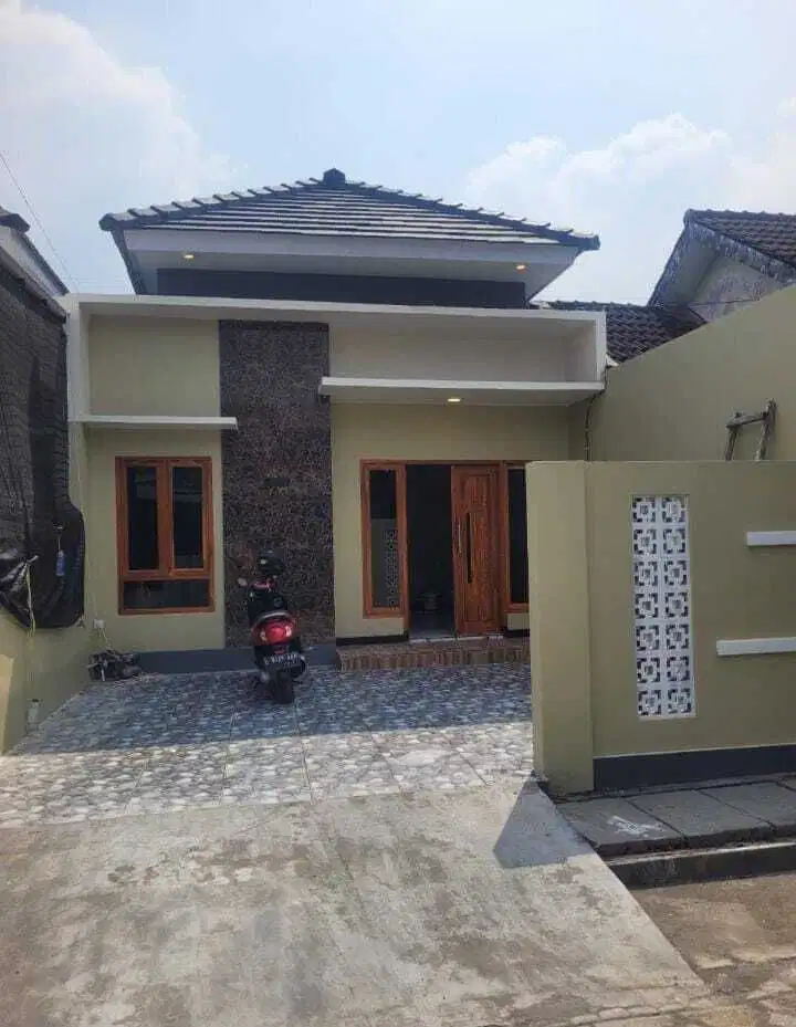 Cuma 1 unit aja rumah baru di wiyung termurah dkt grand harvest
