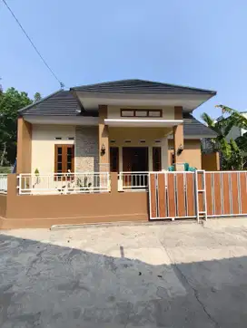 Jual BU Cepat Rumah Baru Murah Seyegan Dekat SCH JOGJA, 3KT SHM READY