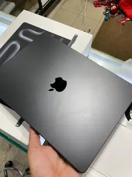 Macbook Pro M4 2024 14 ram 16gb/512gb garansi inter april2026