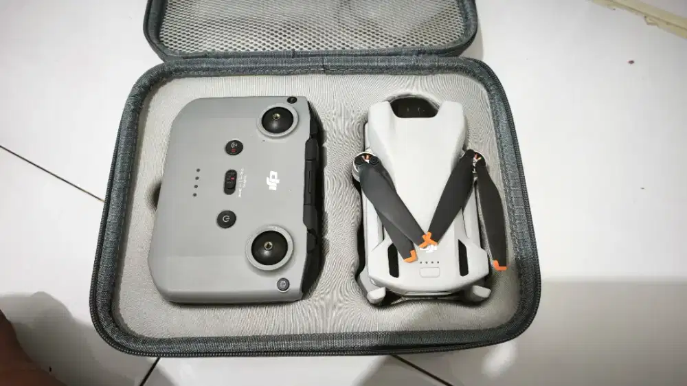Drone DJI Mini 3 tahun 2025