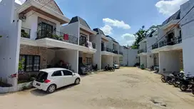 Dijual Rumah Desain Classic 2-lantai+Rooftop dekat Cibubur Junction