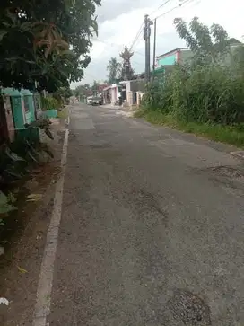 TANAH PINGGIR JALAN FLAMBOYAN LABUHAN DALAM