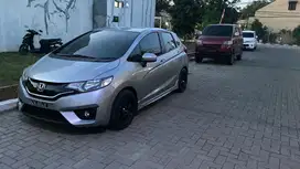 Honda jazz S 2016