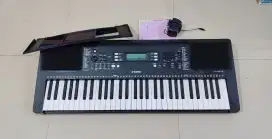 Yamaha PSR E373 bekas