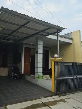 RUMAH ASRI DI TENGAH KOTA BOGOR