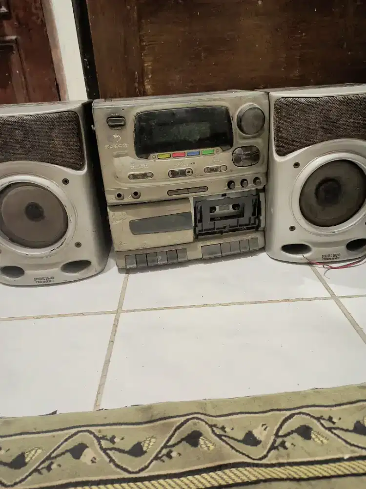 Radio tape apa adanya