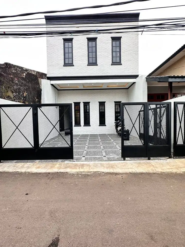 Dijual Rumah Non Cluster Strategis Dekat Exit Tol Brigif, Cinere DEPOK