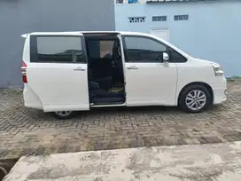 Toyota Nav1 2016 Bensin