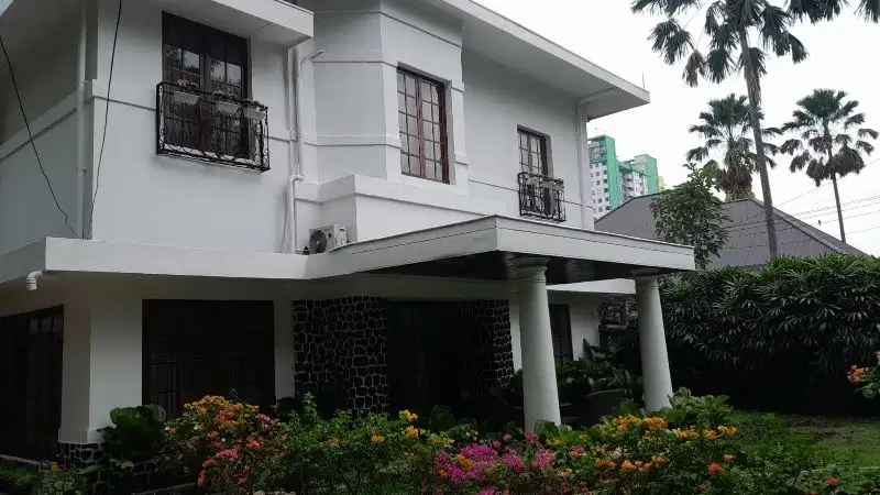 Dijual rumah vintage terawat di Menteng, Jak Pus