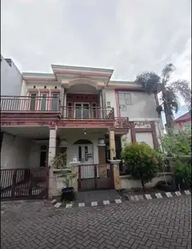 ‼️MURAH,B.U‼️Rumah 2 Lantai diPerum Palm Spring Regency Jambangan SBY