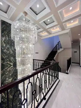 RUMAH AMERICAN CLASSIC VILLA DEKAT KE TOL ANDARA SIMATUPANG