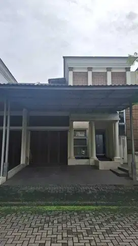 Rumah 2 Lantai Greenwich Sheffield Gading Serpong BSD City UI
