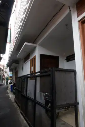 Dijual Rumah Minimalis 2 Lantai – Lokasi Strategis di Tengah Jakarta