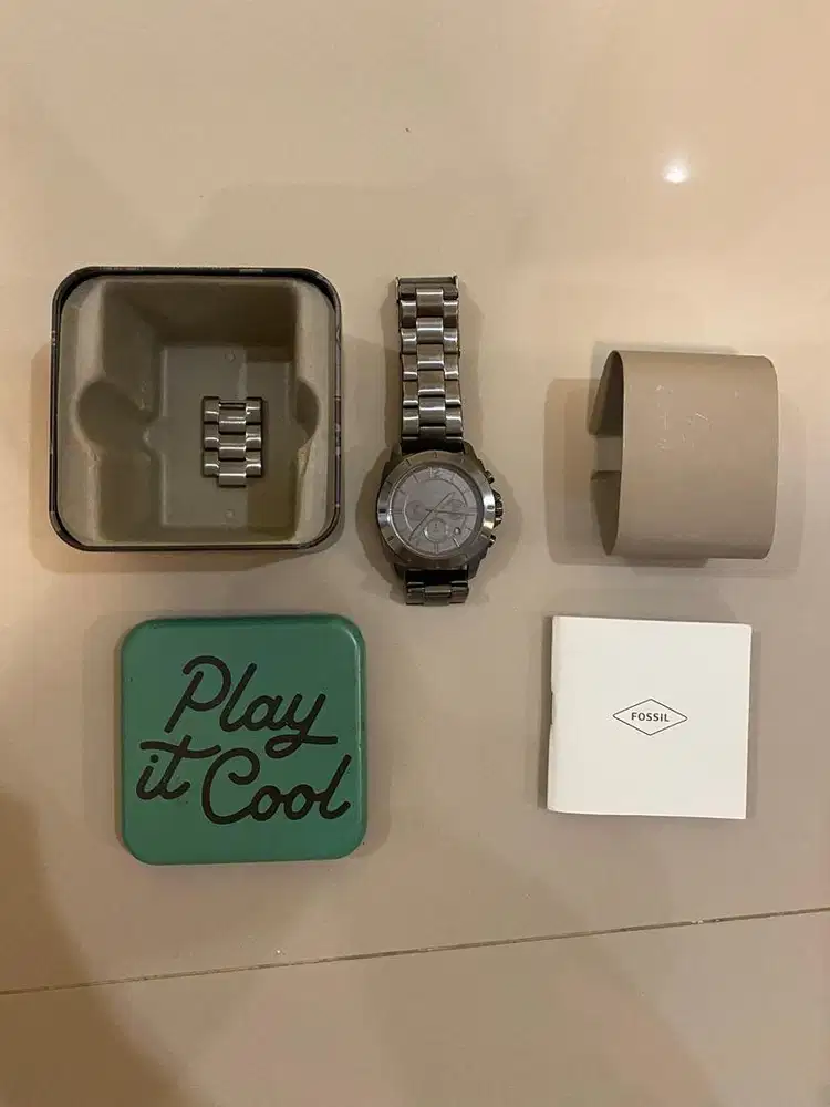 Jam fossil BQ2431
