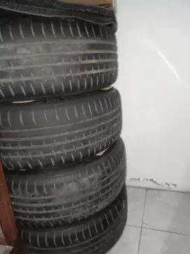 Dijual Velg dan ban, lubang 5,ring 18