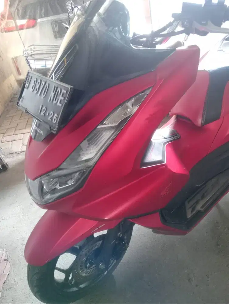 PCX 160 Merah Maroon