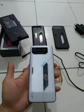 Asus ROGPHONE 6 Putih Minus