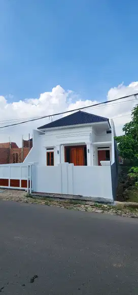 DI JUAL RUMAH MEWAH PERUMAHAN BUTON ,JAGABAYA WAY HALIM