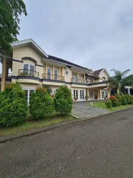 NICE HOUSE DI KOTA WISATA CIBUBUR CLUSTER VIRGINIA  JAKARTA TIMUR