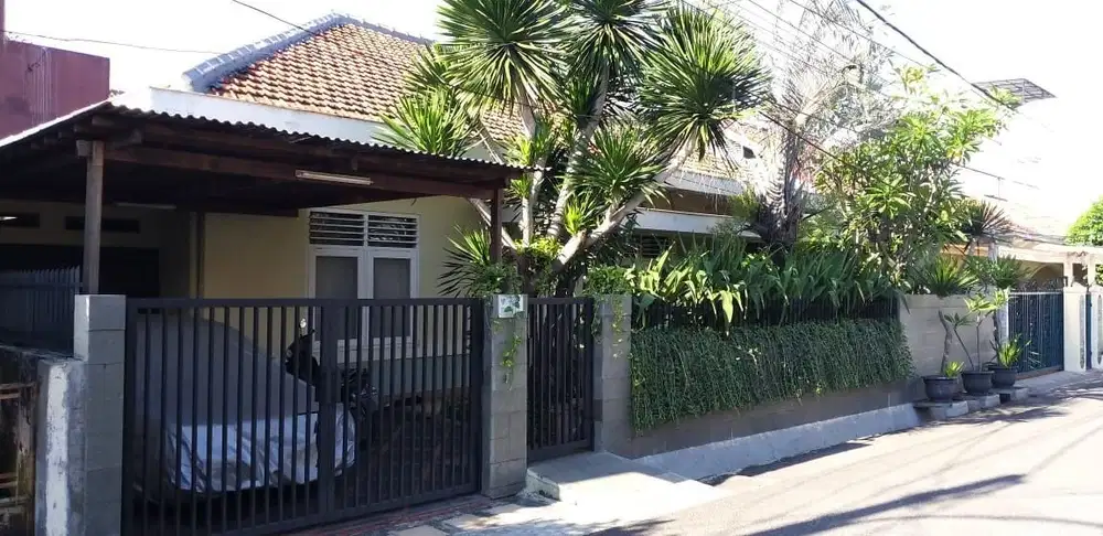 Rumah Dijual di Komplek Pertambangan  Kelapa Dua,Rumah Terawat