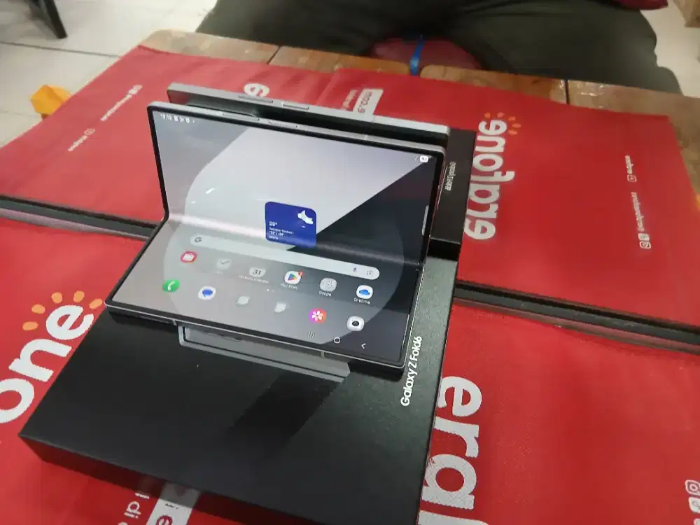 Samsung ZFOLD 6 ram 12 /512 gb lengkap mulus no minus sein
