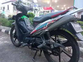 Motor Vega R Tahun 2006