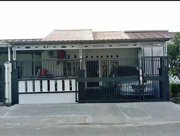 RUMAH. Di Villa Idaman Regency 2 Sungai Sapih Kuranji. Padang
