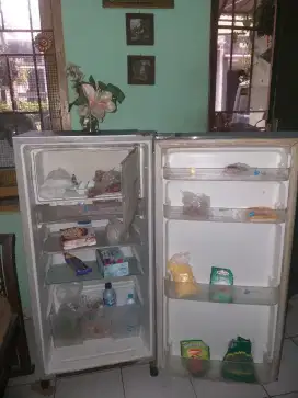 Kulkas 1 pntu beku dngin bgt 50 wat free llmove