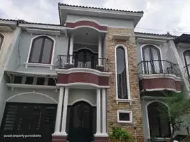 Rumah Cantik 2 lantai Purwokerto Utara dekat stasiun