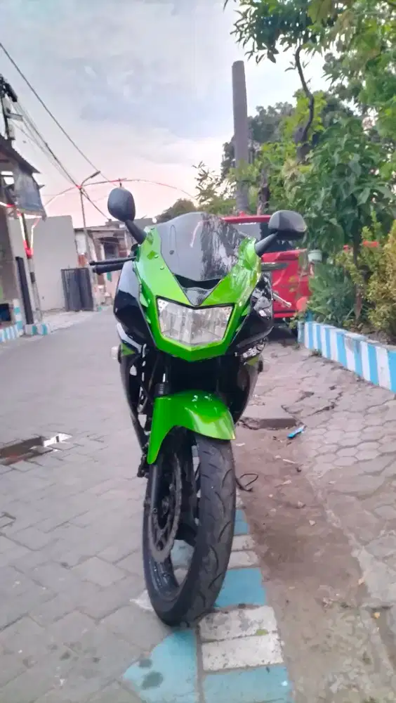 Ninja rr new 2014 plat L lengkap hidup