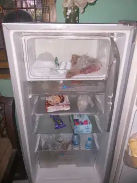 Kulkas 1 pntu beku dngin bgt lengkap 50 watt free llmove