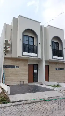 Rumah 2 Lantai Murah 3 Kamar Tidur sekitar Northwest Lake Citraland