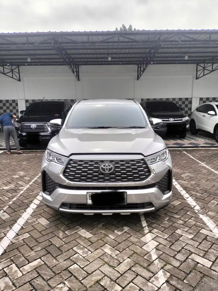 Toyota Kijang Innova 2023 Bensin