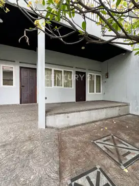 Rumah Modern Industrial 2 Lt Lingkungan Nyaman Di Pulomas S8916