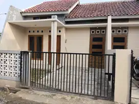 Rumah Readi dekat Stasiun Bekasi timur