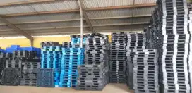 PALET PLASTIK BEKAS BARU PALLET PLASTIK KEKINIAN