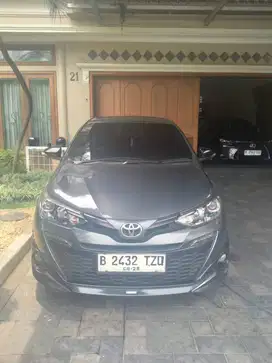 Toyota Yaris 1.5 TRD Sportivo 2018 Abu-Abu - Matic Good Condition