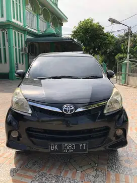 TOYOTA AVANZA VELOZ 1.5 MANUAL 2012