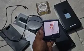 Samsung Galaxy Flip 5 512gb sein mulus fullset ori banyak bonus