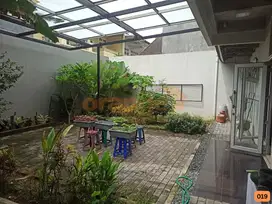 Di Jual Rumah Mewah 2 Lantai di Cluster Depan Kota Wisata